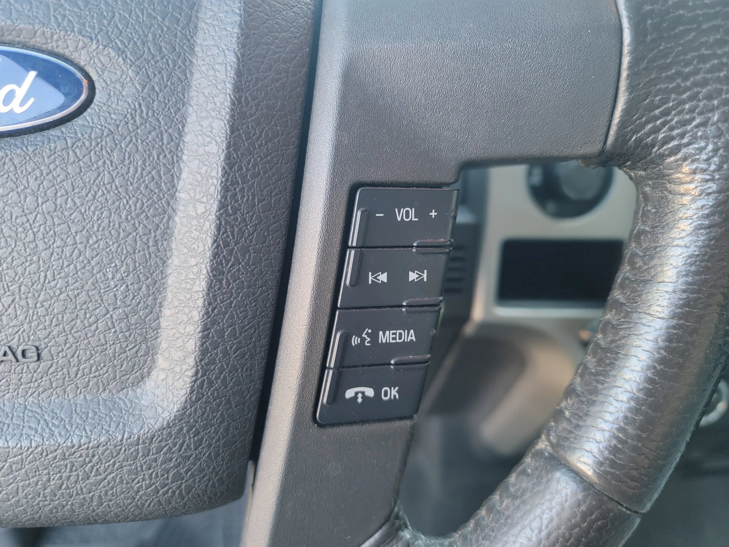 Used 2014 Ford F150 XLT w/ Equipment Group 301A Mid AWD/4WD image 18