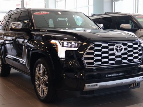 Used 2026 Toyota Sequoia Capstone AWD/4WD image 3