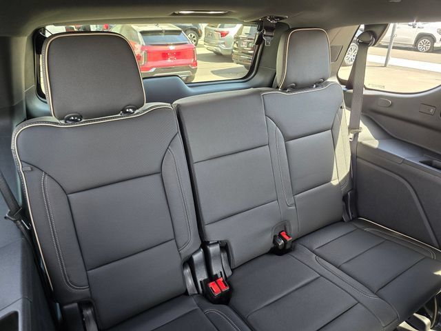New 2026 GMC Yukon Elevation AWD/4WD image 13