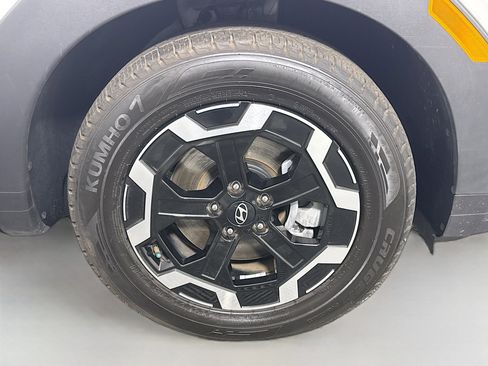 Used 2024 Hyundai Santa Fe SE image 32