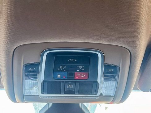 Used 2022 RAM 3500 Limited w/ Body Color Bumper Group image 26