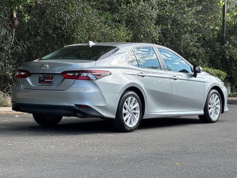 Used 2024 Toyota Camry LE w/ Convenience Package FWD image 5