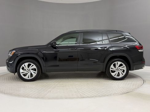 Used 2023 Volkswagen Atlas SE w/ Panoramic Sunroof Package AWD/4WD image 2