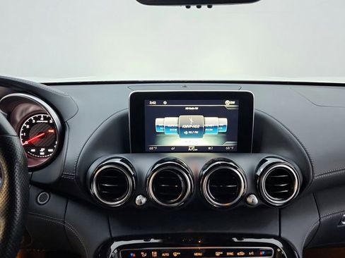 Used 2017 Mercedes-Benz AMG GT Coupe image 28