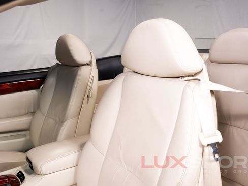 Used 2008 Lexus SC 430 Convertible RWD image 25
