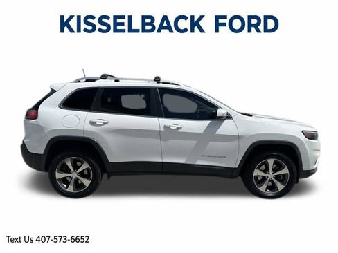 Used 2019 Jeep Cherokee Limited w/ Luxury Group image 3