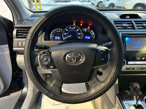 Used 2013 Toyota Camry XLE image 20