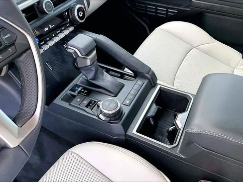 Used 2025 Toyota Tacoma Limited image 16