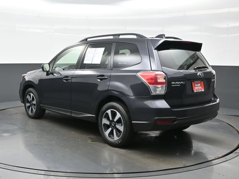 Used 2018 Subaru Forester 2.5i Premium AWD/4WD image 4