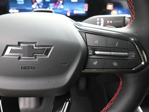 Used 2026 Chevrolet Traverse RS FWD image 14