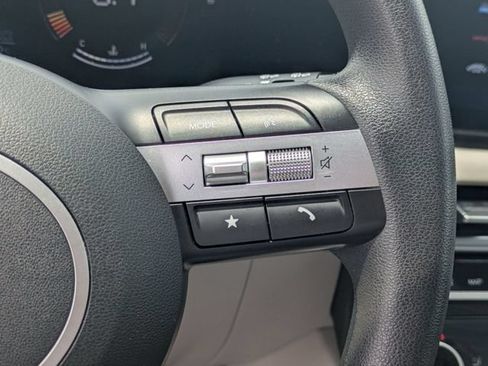 Used 2025 Hyundai Tucson SEL FWD image 19