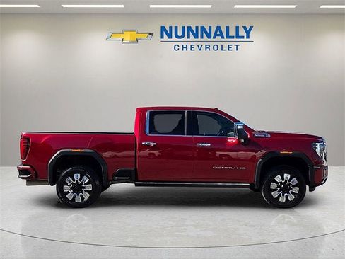 Used 2024 GMC Sierra 2500 Denali w/ Denali Reserve Package image 6