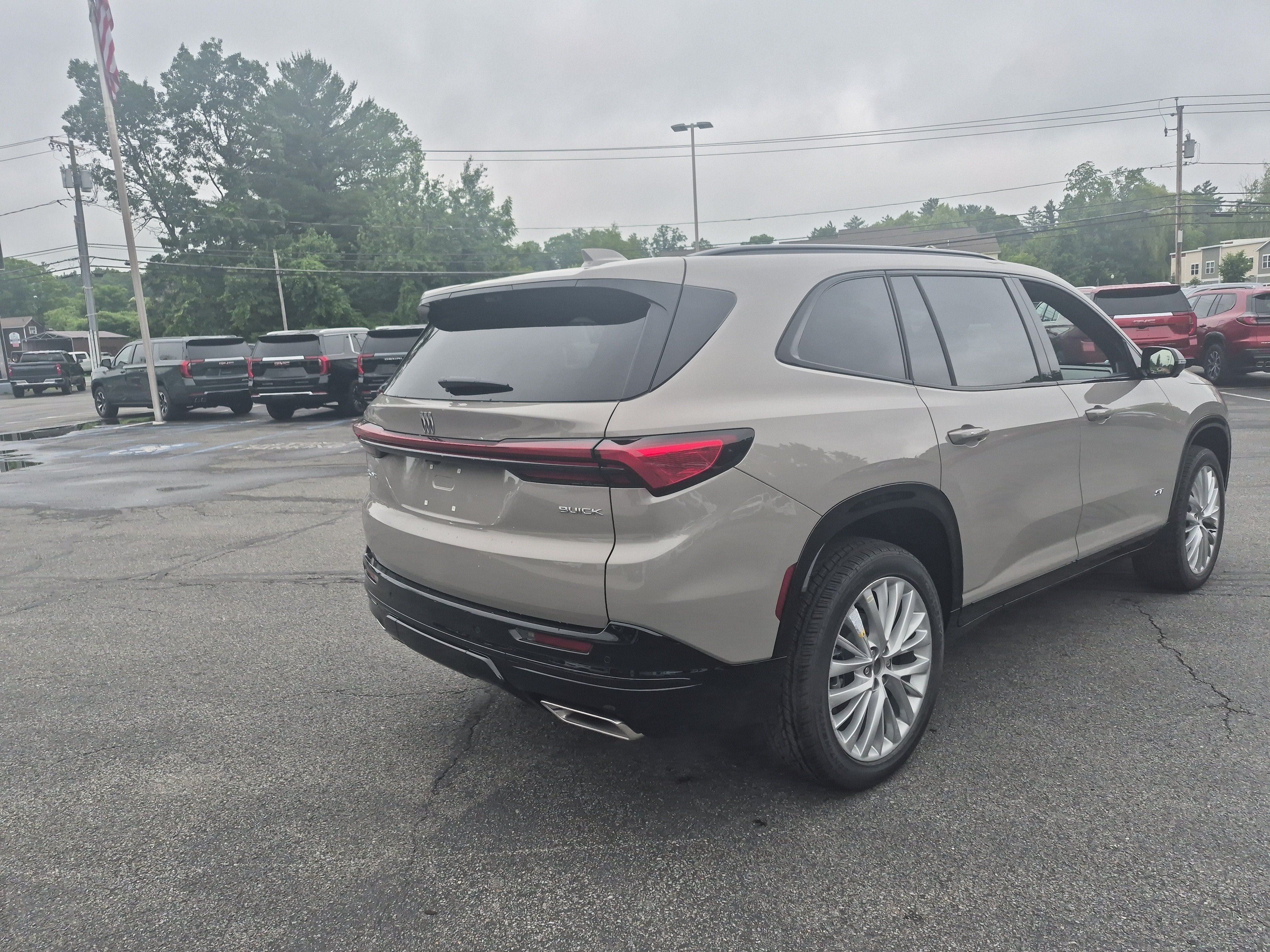 Used 2026 Buick Enclave Sport Touring w/ Power Package AWD/4WD image 41
