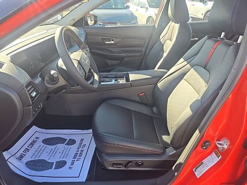 New 2026 Nissan Sentra SR FWD image 9