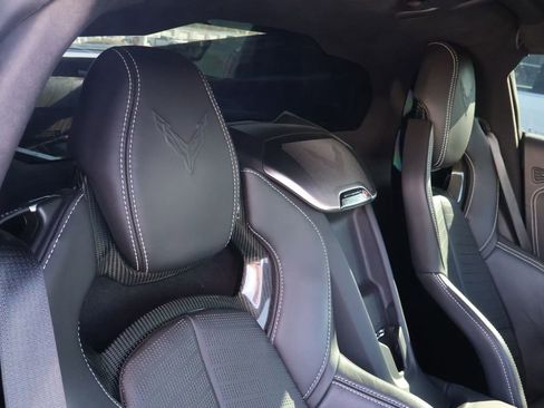 Used 2022 Chevrolet Corvette Stingray Premium Cpe w/ Z51 Performance Package image 37