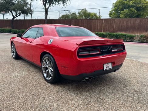 Used 2022 Dodge Challenger GT image 10