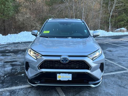 Used 2021 Toyota RAV4 SE image 8