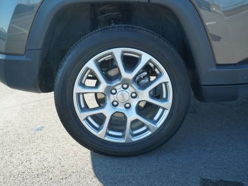 Used 2022 Jeep Compass Latitude image 41