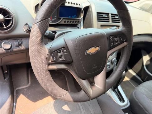Used 2015 Chevrolet Sonic LT FWD image 21