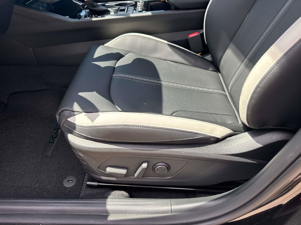 New 2026 Kia K5 GT-Line AWD/4WD image 18