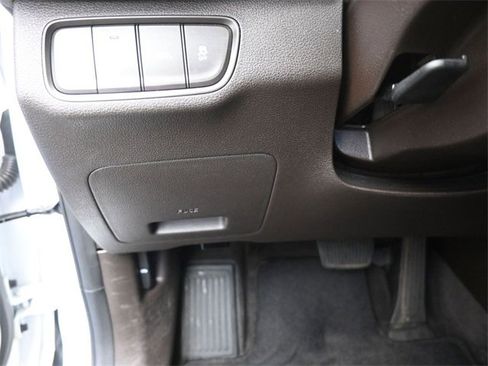 Used 2020 Hyundai Santa Fe SEL image 16