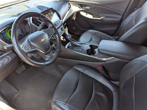 Certified 2018 Chevrolet Volt Premier w/ Driver Confidence Package image 25
