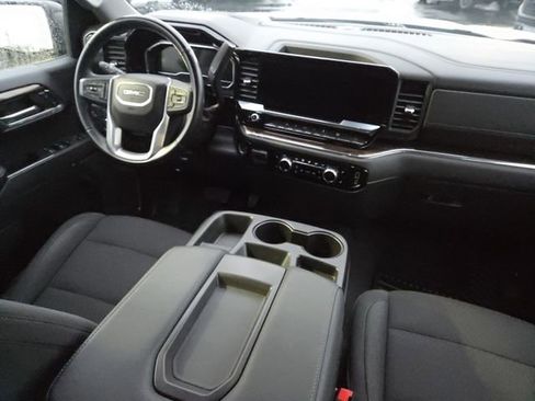 Used 2024 GMC Sierra 1500 Elevation image 25