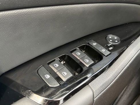 Used 2024 Kia Sportage EX FWD image 18