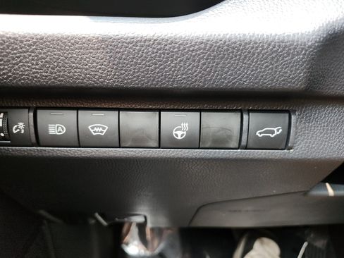Used 2025 Toyota RAV4 XLE w/ Convenience Package AWD/4WD image 27