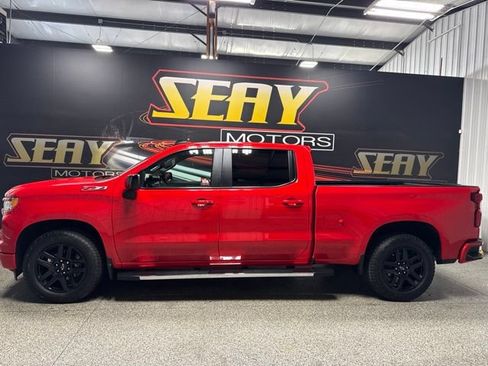 Used 2023 Chevrolet Silverado 1500 RST AWD/4WD image 3