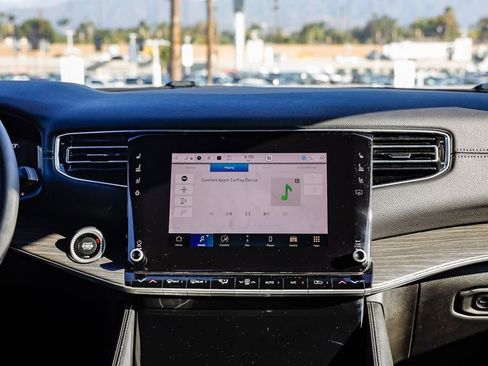 Certified 2024 Jeep Wagoneer Series II image 14