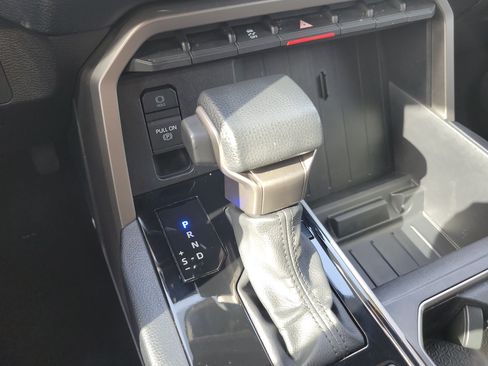 Used 2025 Toyota Tundra SR5 w/ SR5 Convenience Package AWD/4WD image 27