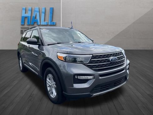 Used 2023 Ford Explorer XLT w/ Equipment Group 202A AWD/4WD image 7