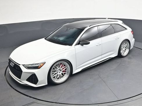 Used 2022 Audi RS 6 w/ Carbon Optic Package AWD/4WD image 32