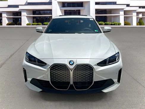 New 2026 BMW i4 xDrive40i w/ Premium Package AWD/4WD image 2