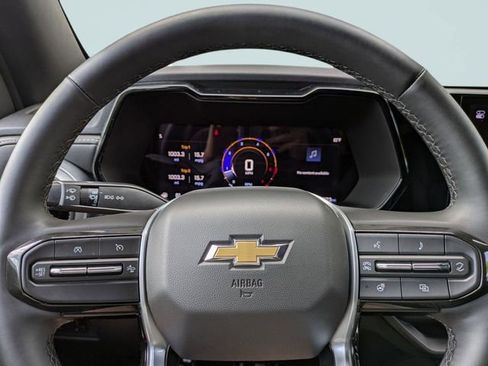 Used 2025 Chevrolet Colorado LT w/ LT Convenience Package image 30