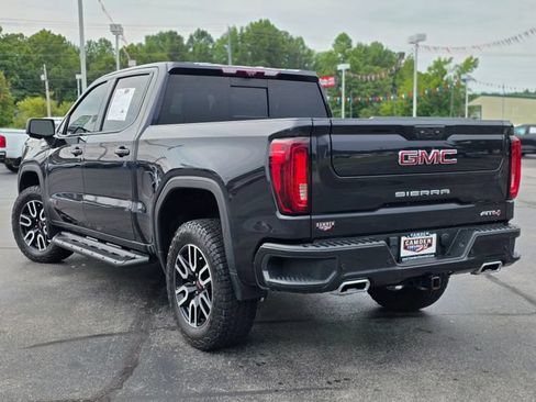 Used 2023 GMC Sierra 1500 AT4 w/ AT4 Premium Package AWD/4WD image 3