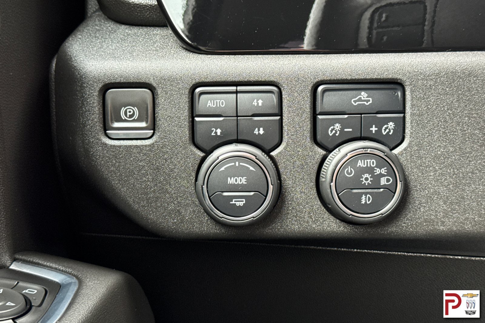 Certified 2022 Chevrolet Silverado 1500 RST AWD/4WD image 31