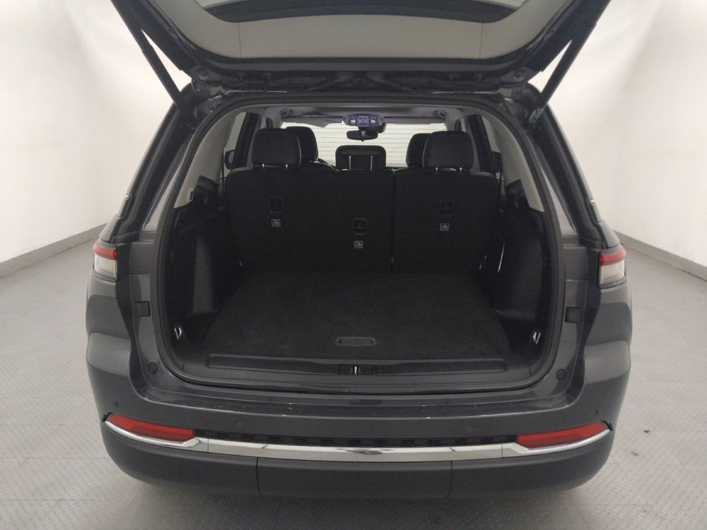 Used 2023 Jeep Grand Cherokee 4WD 4xe image 29