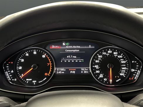 Used 2022 Audi Q5 2.0T Premium w/ Convenience Package image 17