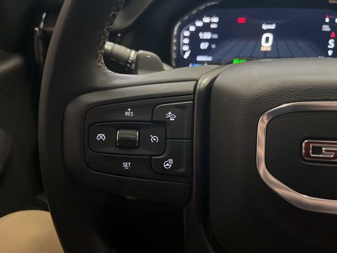 Used 2025 GMC Sierra 1500 AT4 w/ AT4 Premium Package image 18