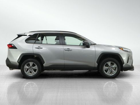 Used 2025 Toyota RAV4 LE AWD/4WD image 6