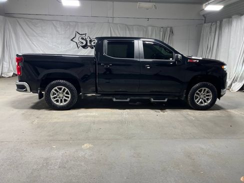 Used 2021 Chevrolet Silverado 1500 LT w/ Z71 Off-Road Package AWD/4WD image 8