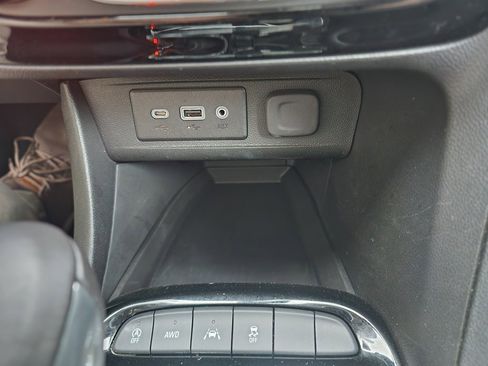 Used 2023 Buick Encore GX Preferred w/ Cold Weather Comfort Package image 34