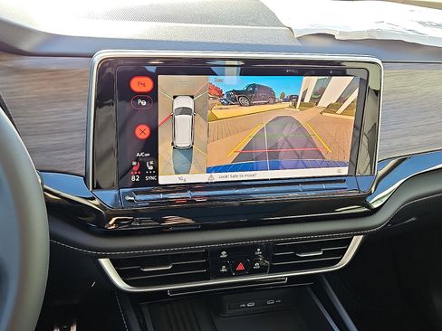 New 2026 Volkswagen Atlas SEL Premium R-Line image 18