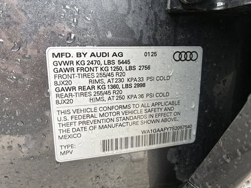 Used 2025 Audi Q5 2.0T Premium w/ Convenience Plus Package AWD/4WD image 15