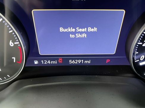 Used 2022 Buick Envision Essence w/ Technology Package I FWD image 12