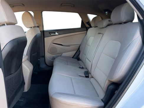 Used 2019 Hyundai Tucson SE w/ Cargo Package image 19