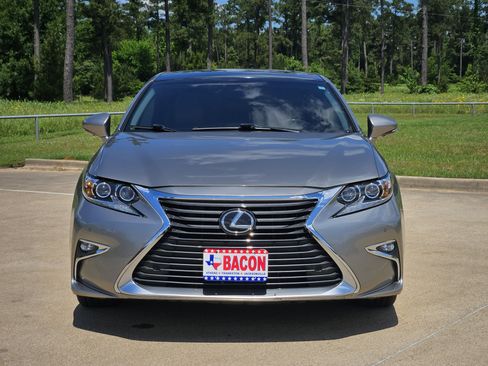 Used 2018 Lexus ES 350 w/ Luxury Package w/Wood Trim FWD image 2