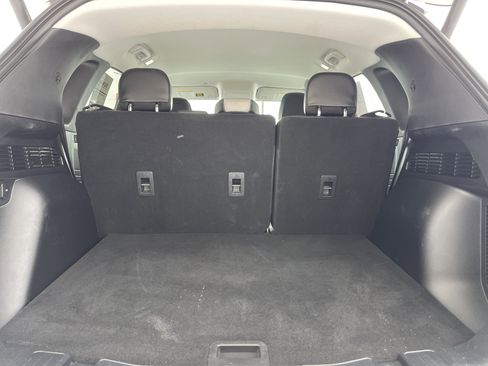 Used 2024 Ford Escape SE image 9